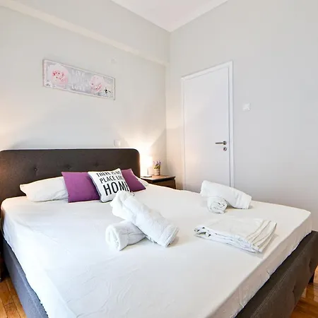 Renovated Flat In Perfect Location Appartement